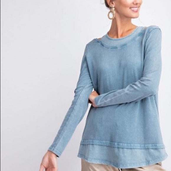 Tops - Make Offer 🌷Teal Long Sleeve Mineral Washed Top